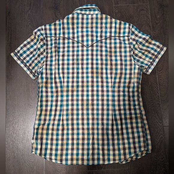 EUC Guess button up short sleeve shirt - Picture 2 of 11